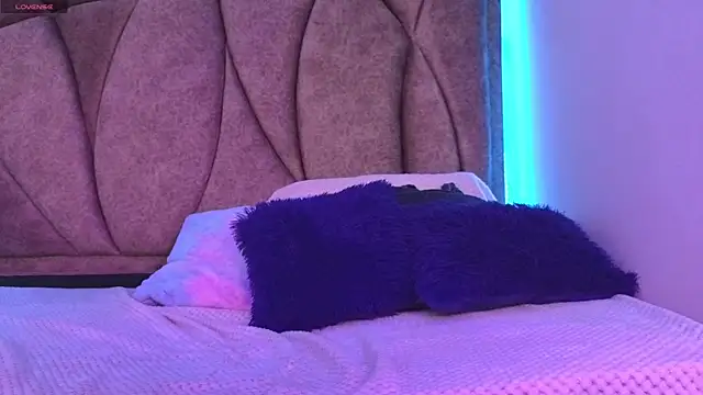 Kanela miller  online show from 04-19-26, 11:42