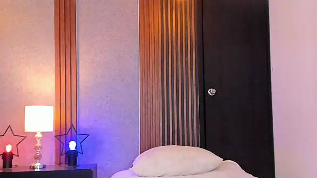 Abby sinss online show from 11-20-25, 08:19