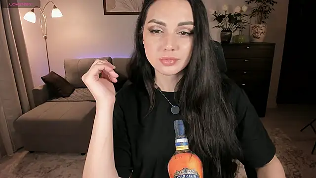 Viki Bellson online show from 03-21-25, 03:57