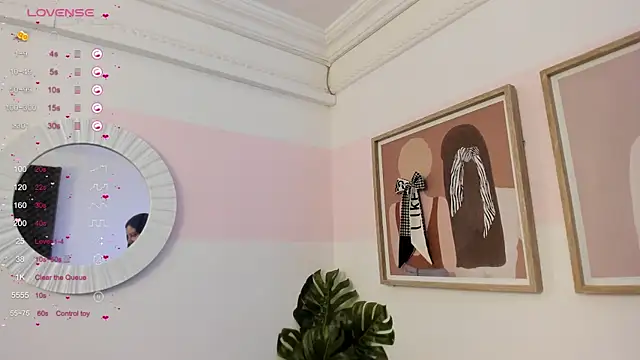 Snapshot of dullce77 chatting on 03-19-25, 01:32 dullce77 online show from 03-19-25, 01:32