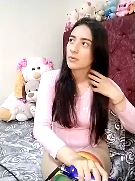 HOLY DOLL online show from 03-18-25, 05:21