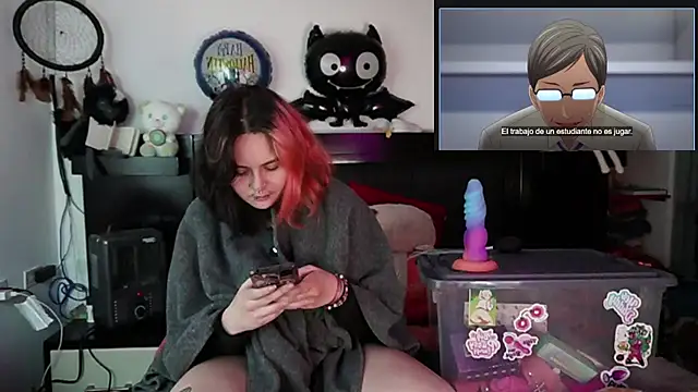 Snapshot of Devil_And_Princess chatting on 10-19-25, 02:34 Devil And Princess online show from 10-19-25, 02:34