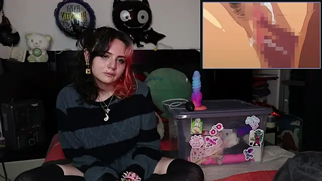 Snapshot of Devil_And_Princess chatting on 10-20-25, 03:07 Devil And Princess online show from 10-20-25, 03:07