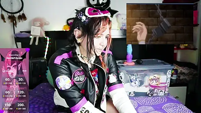 Snapshot of Devil_And_Princess chatting on 05-19-26, 02:40 Devil And Princess online show from 05-19-26, 02:40