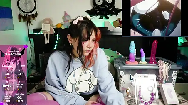 Snapshot of Devil_And_Princess chatting on 06-08-26, 02:56 Devil And Princess online show from 06-08-26, 02:56