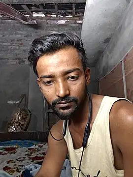 India HOT23 online show from 12-22-25, 04:31