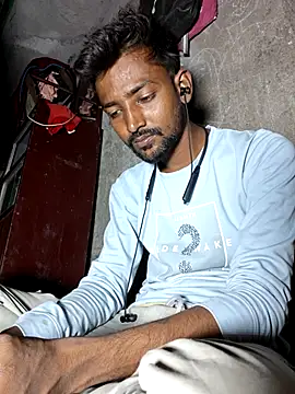 India HOT23 online show from 04-28-26, 06:46