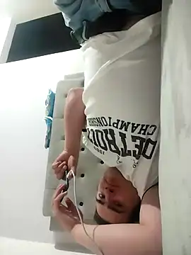 Andy-rtg online show from 11-24-25, 02:33