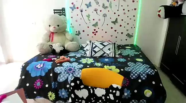 Olgahunder online show from 03-17-25, 05:38