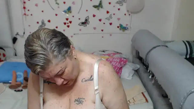 Olgahunder online show from 02-09-26, 02:54