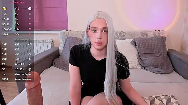 Hentailove20 online show from 09-27-25, 12:21