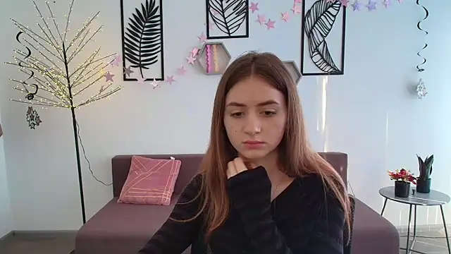 LilyHaart online show from 03-18-25, 06:36