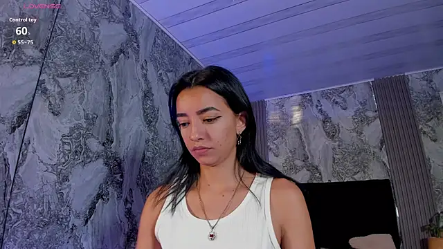 Snapshot of AshleyVega01 chatting on 09-09-25, 02:05 AshleyVega01 online show from 09-09-25, 02:05