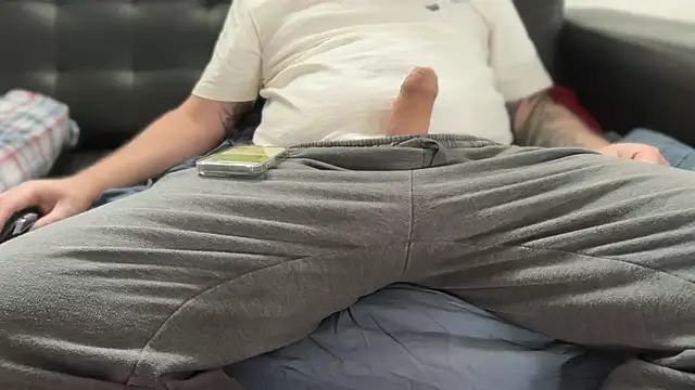 Snapshot of Alfah17 chatting on 04-05-26, 12:13 Alfah17 online show from 04-05-26, 12:13