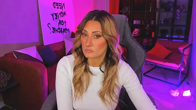 SarahAlluring online show from 10-18-25, 12:06