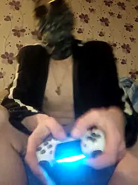 ThePython666 online show from 03-10-25, 03:56