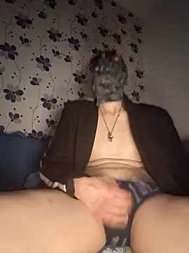 ThePython666 online show from 03-10-25, 06:12