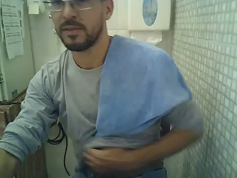 Snapshot of pdasgyn chatting on 09-16-25, 12:17 pdasgyn online show from 09-16-25, 12:17