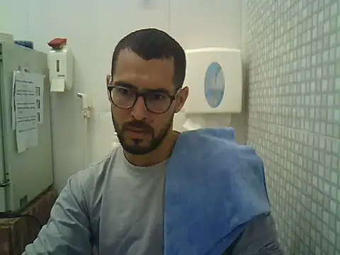 Snapshot of pdasgyn chatting on 09-22-25, 01:13 pdasgyn online show from 09-22-25, 01:13