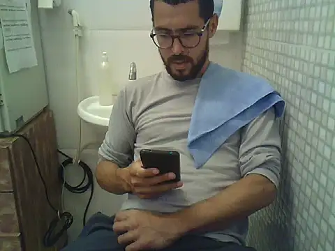 Snapshot of pdasgyn chatting on 10-09-25, 02:48 pdasgyn online show from 10-09-25, 02:48