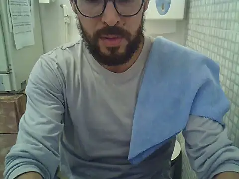 Snapshot of pdasgyn chatting on 11-05-25, 05:02 pdasgyn online show from 11-05-25, 05:02