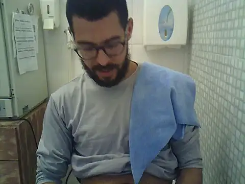 Snapshot of pdasgyn chatting on 11-06-25, 12:50 pdasgyn online show from 11-06-25, 12:50