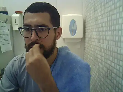 Snapshot of pdasgyn chatting on 11-12-25, 02:17 pdasgyn online show from 11-12-25, 02:17