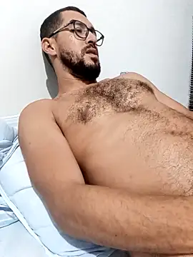 Snapshot of pdasgyn chatting on 12-04-25, 01:48 pdasgyn online show from 12-04-25, 01:48