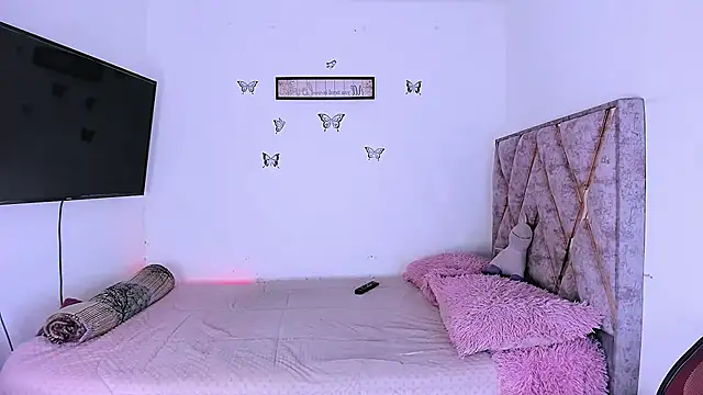 Tania rendon online show from 03-10-26, 11:37