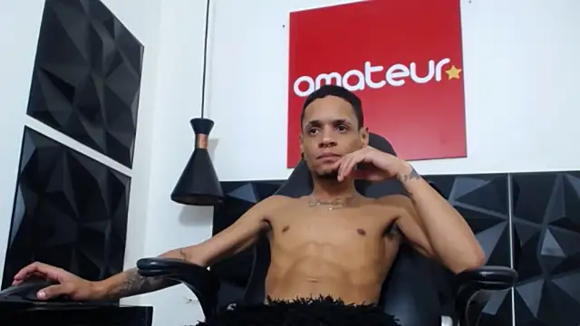 Snapshot of damian_dirty chatting on 03-20-25, 12:43 damian dirty online show from 03-20-25, 12:43