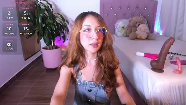 Snapshot of catalina_uwu chatting on 05-22-26, 10:59 catalina uwu online show from 05-22-26, 10:59