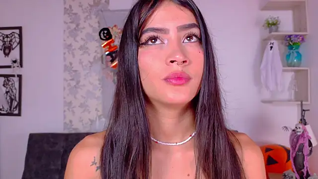 Snapshot of alice_rous21 chatting on 11-01-25, 01:24 alice rous21 online show from 11-01-25, 01:24