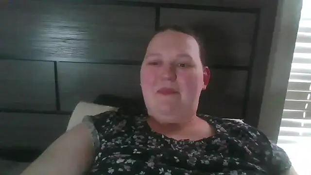 FantasyWifeBri online show from 12-04-25, 07:33