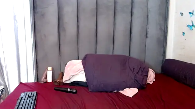 LustyDeziree1 online show from 11-17-25, 02:23