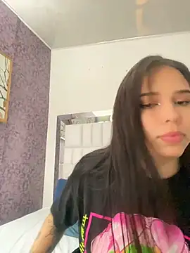 Snapshot of LunaCandy_ chatting on 10-07-25, 01:52 LunaCandy  online show from 10-07-25, 01:52