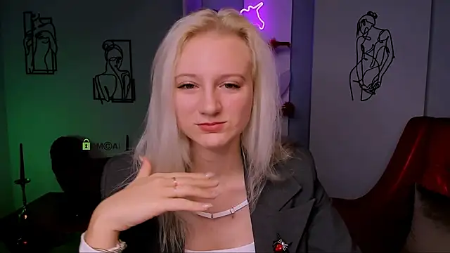 Snapshot of madam_uliis chatting on 03-12-25, 08:41 madam uliis online show from 03-12-25, 08:41