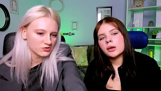 Snapshot of madam_uliis chatting on 03-21-25, 01:56 madam uliis online show from 03-21-25, 01:56