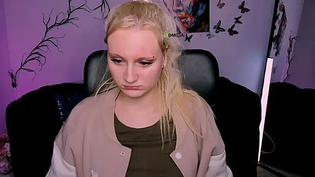 Snapshot of madam_uliis chatting on 01-15-26, 06:55 madam uliis online show from 01-15-26, 06:55