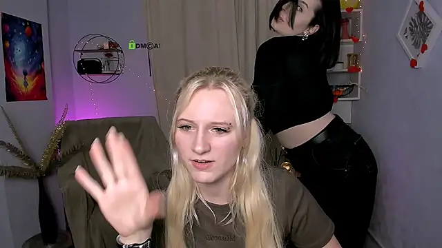 Snapshot of madam_uliis chatting on 02-24-26, 06:17 madam uliis online show from 02-24-26, 06:17