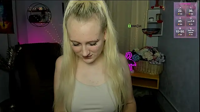 Snapshot of madam_uliis chatting on 05-15-26, 12:34 madam uliis online show from 05-15-26, 12:34