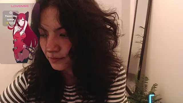 Snapshot of Asaray_T chatting on 02-21-26, 12:44 Asaray T online show from 02-21-26, 12:44