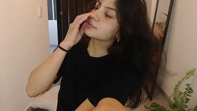 Snapshot of Asaray_T chatting on 03-15-26, 12:38 Asaray T online show from 03-15-26, 12:38