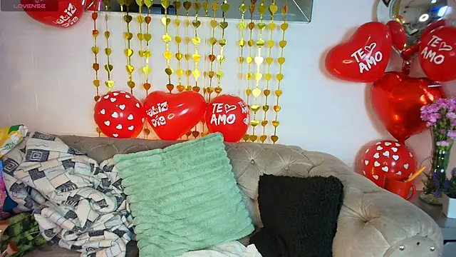 EllenaBoobs  online show from 09-10-25, 06:13