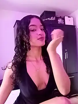 Snapshot of Aphrodite-777 chatting on 04-17-26, 08:34 Aphrodite-777 online show from 04-17-26, 08:34