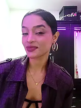 Snapshot of Aphrodite-777 chatting on 04-18-26, 10:32 Aphrodite-777 online show from 04-18-26, 10:32