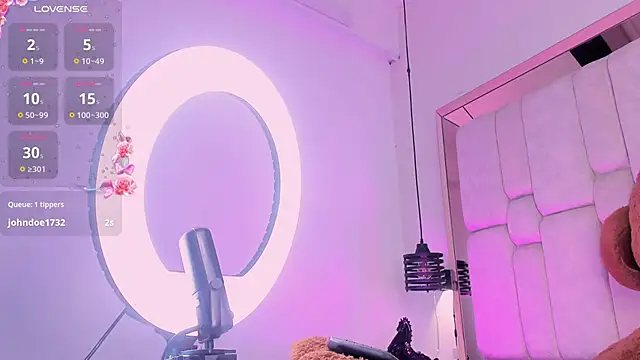 Snapshot of Daia_Ortiz chatting on 10-21-25, 07:47 Daia Ortiz online show from 10-21-25, 07:47