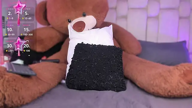 Snapshot of Daia_Ortiz chatting on 12-01-25, 07:41 Daia Ortiz online show from 12-01-25, 07:41