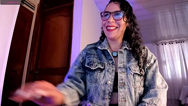 mia velvet1 online show from 04-28-26, 01:49