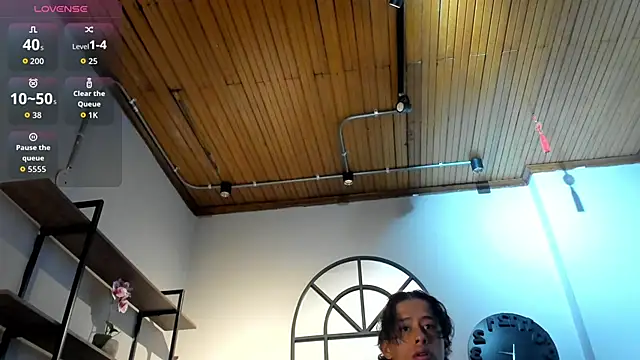 labrinthteasing online show from 10-10-25, 03:44