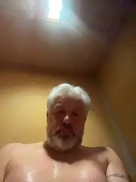 Snapshot of Berg_Boy chatting on 11-26-25, 09:27 Berg Boy online show from 11-26-25, 09:27